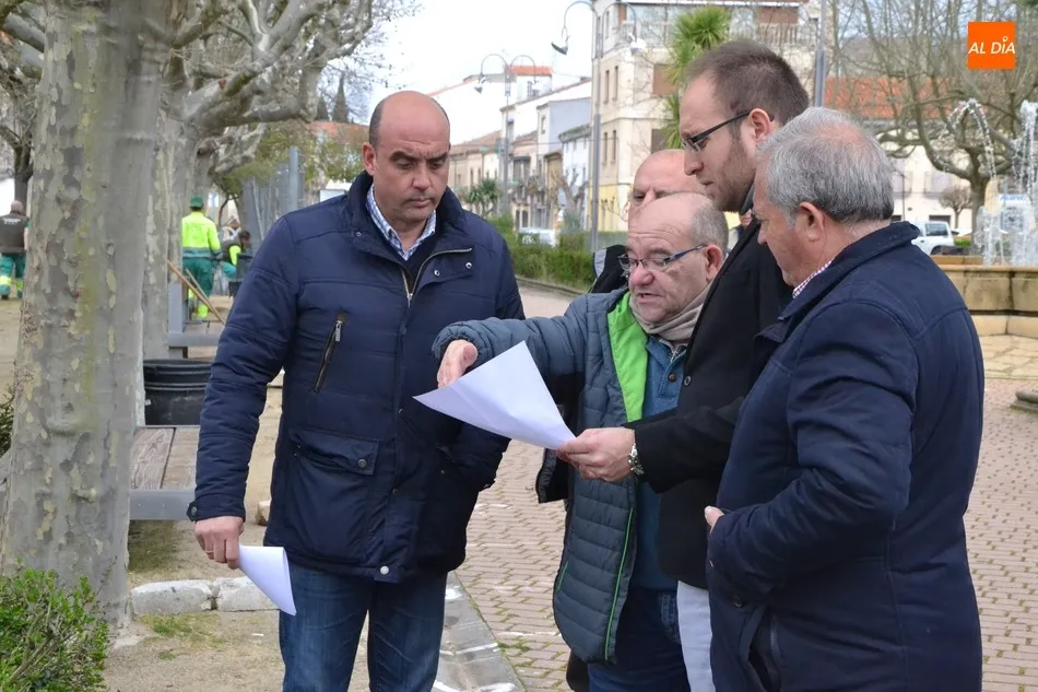 Foto 10 - En marcha una intervenci&oacute;n para renovar un lateral del Parque de La Glorieta  