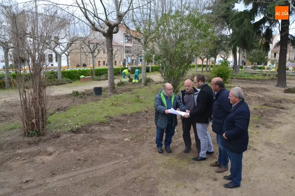 En marcha una intervención para renovar un lateral del Parque de La Glorieta  