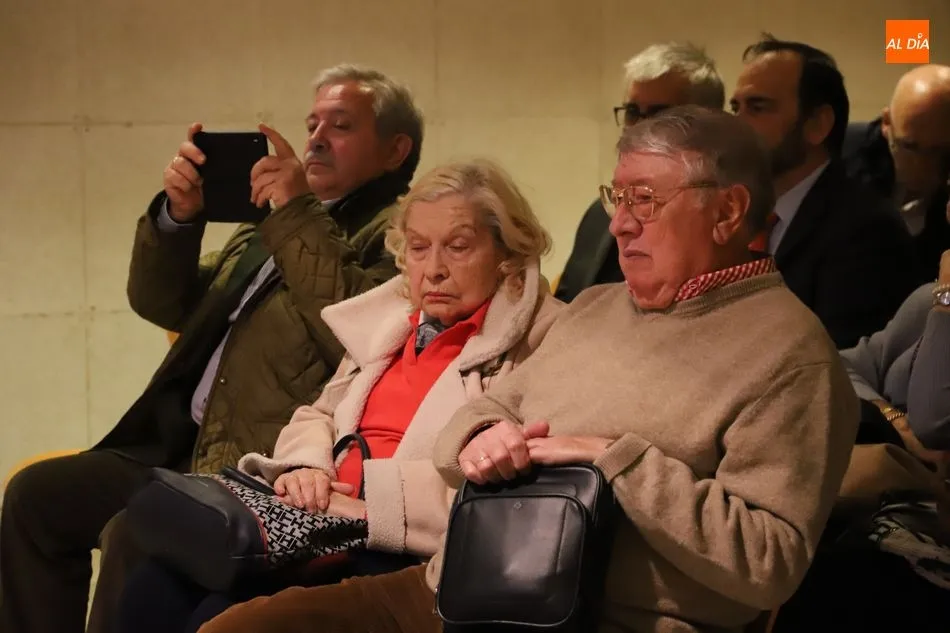 Foto 4 - Ana del Paso da voz a las &lsquo;Reporteras espa&ntilde;olas, testigos de guerra&rsquo;  