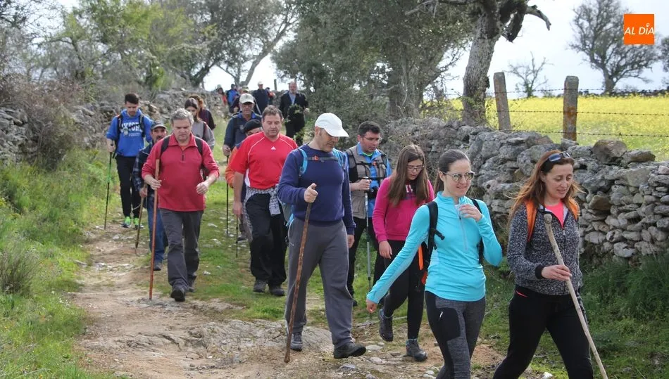 La IV Ruta de Senderismo de Sobradillo estará acompañada por el buen tiempo / MARIBEL SÁNCHEZ