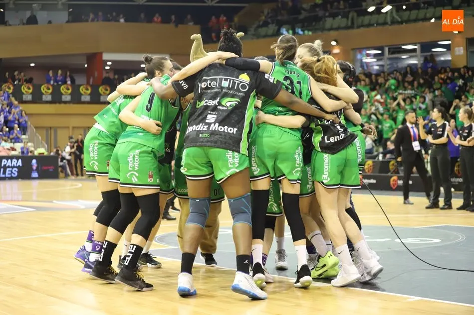 Foto 3 - El Araski da la primera sorpresa de la Copa al batir al Gernika en la pr&oacute;rroga y ya espera al...