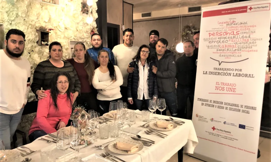 Cruz Roja forma a una quincena de personas en operaciones básicas de restaurante y bar  