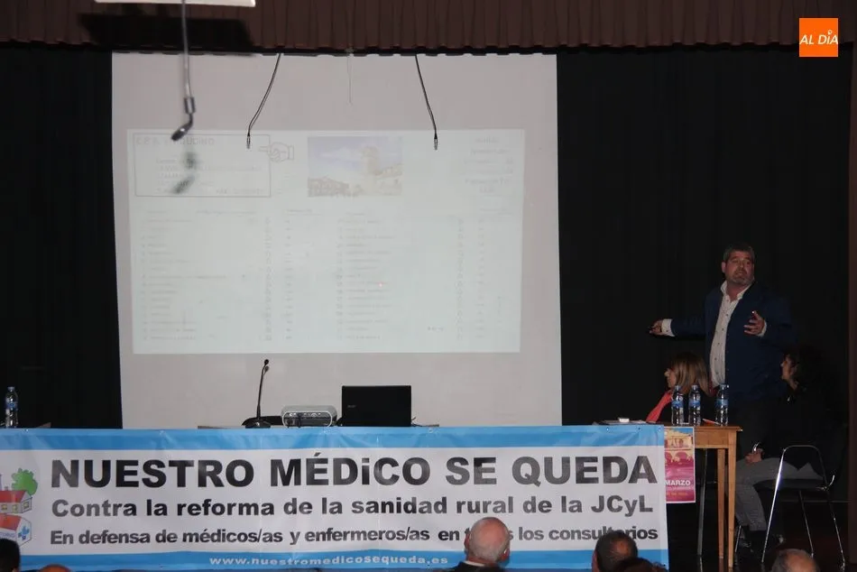 Foto 9 - La nueva Agrupaci&oacute;n del PSOE de Villarino se presenta a los vecinos