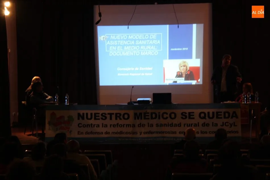 Foto 5 - La nueva Agrupaci&oacute;n del PSOE de Villarino se presenta a los vecinos