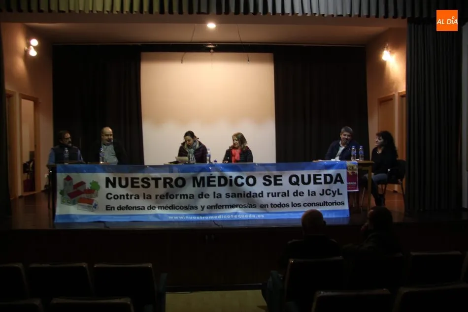 Foto 2 - La nueva Agrupaci&oacute;n del PSOE de Villarino se presenta a los vecinos