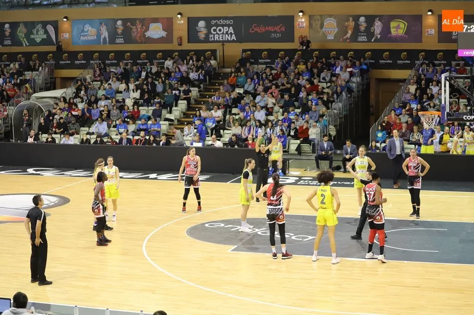Foto 6 - El Uni Girona se mete en semis al vencer al Cad&iacute; La Seu en el derbi catal&aacute;n (56-51)