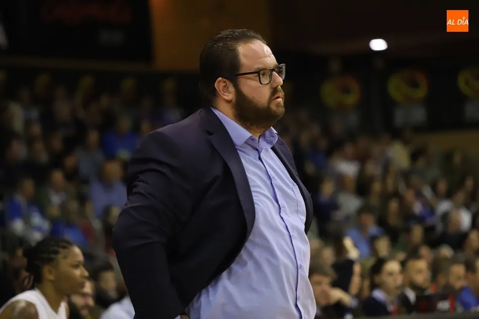 Foto 4 - El Valencia Basket gana al Tenerife con suspense y se cita con el Uni Girona en semifinales (69-54)