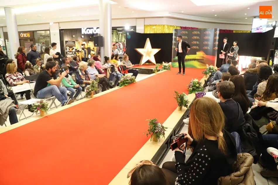 Foto 7 - La pasarela del Centro Comercial El Tormes se acerca un a&ntilde;o m&aacute;s al mundo del cine