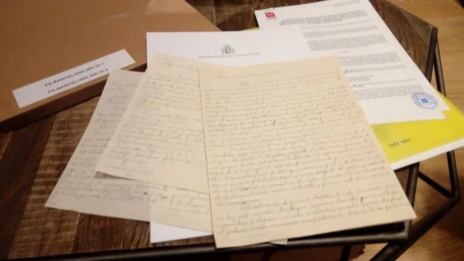 Imagen de parte de los documentos que ya están en el Instituto Cartográfico y Geológico de Cataluña| FOTO: @ComissDignitat