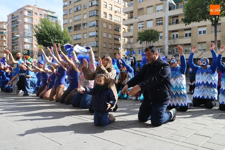 Foto 7 - Salamanca se ti&ntilde;e del color de las aficiones al basket  