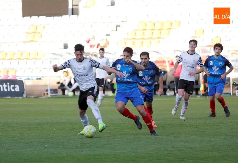 Acción del partido entre el Salamanca B y el Tordesillas / Íñigo Palacios