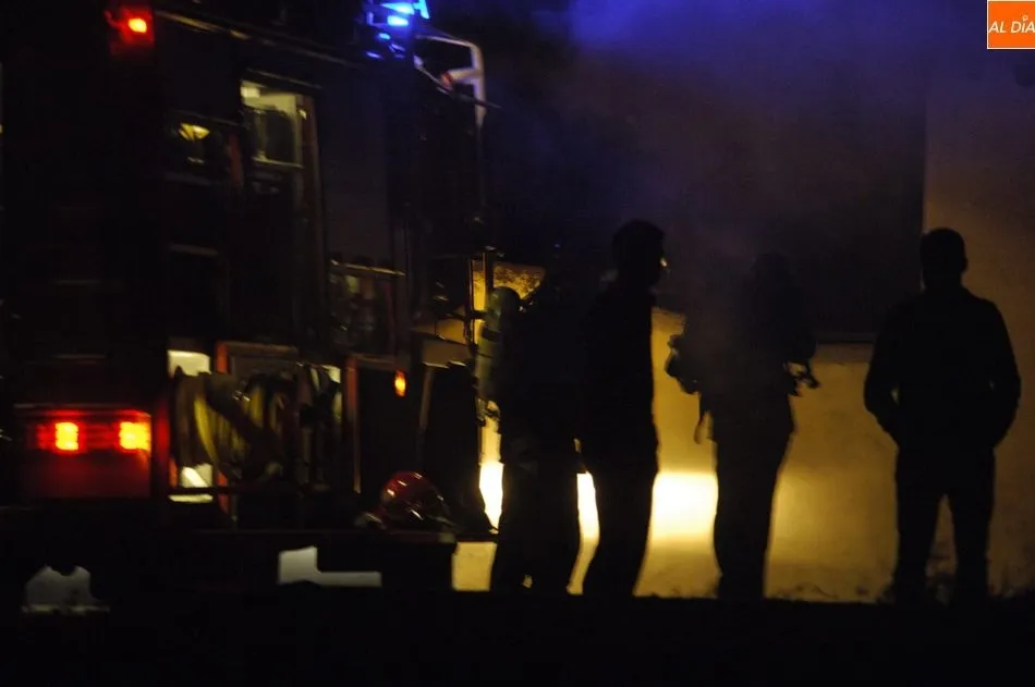 Foto 6 - Tres personas intoxicadas por el incendio de una chimenea&nbsp;en El Bod&oacute;n  