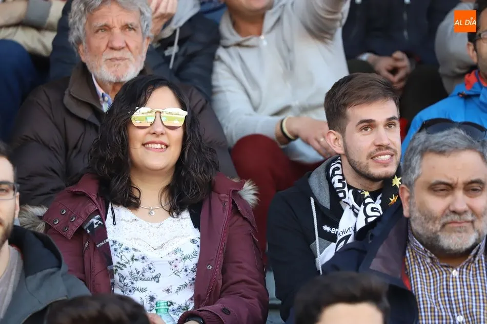 Foto 5 - La afici&oacute;n impulsa a Unionistas en su objetivo de la permanencia