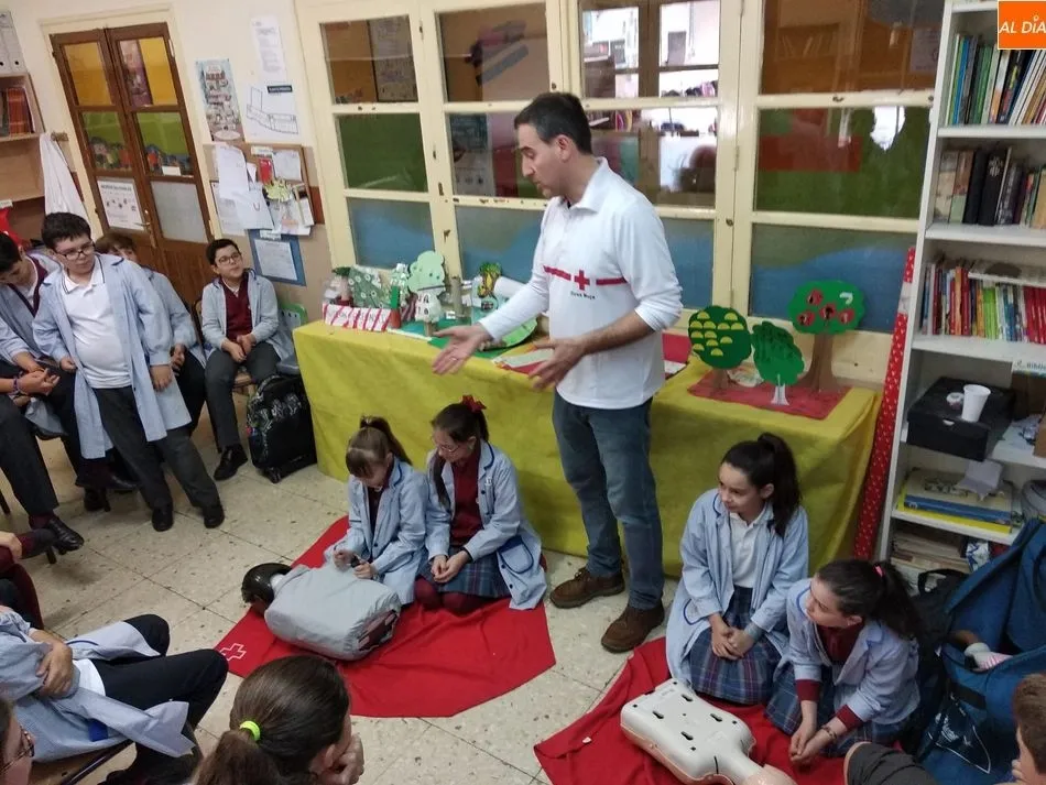 Foto 6 - Los alumnos del San Juan Bosco aprenden a reaccionar ante una emergencia  