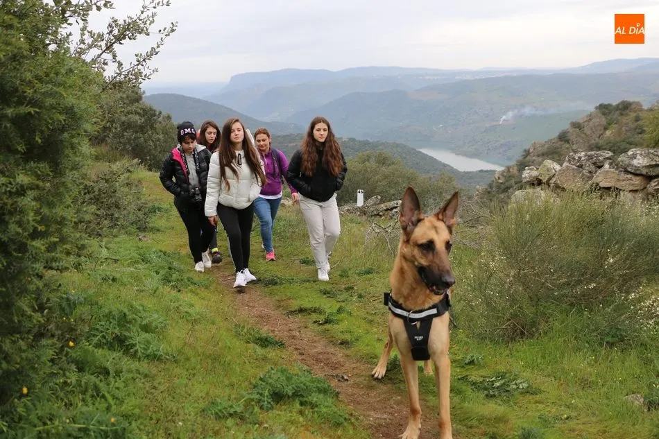 Nuevo éxito de participación en la Marcha Arribes del Duero de Vilvestre / CORRAL