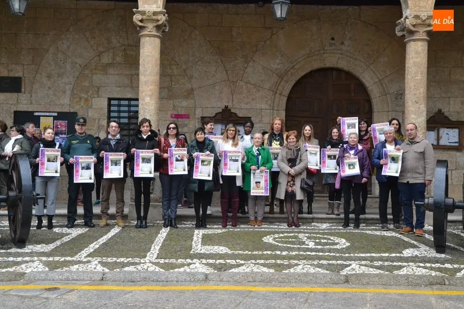 Foto 6 - Ciudad Rodrigo muestra por partida doble, e incluso a ritmo de zumba, su respaldo a todas las...