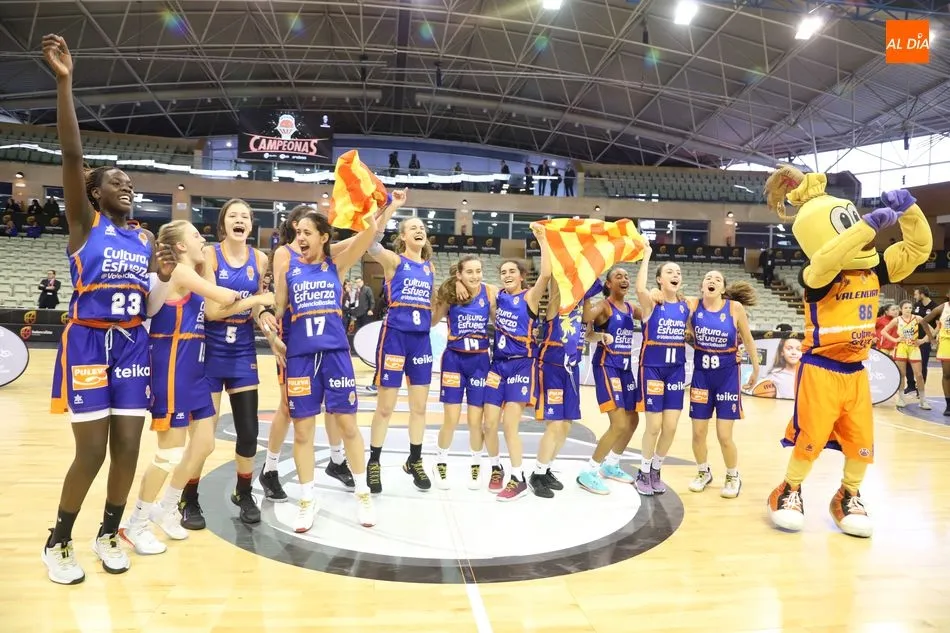 Foto 5 - El Valencia Basket se lleva la Minicopa de Salamanca