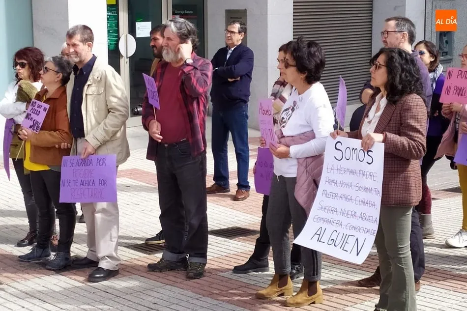 Foto 7 - D&iacute;a Internacional de la Mujer, jornada reivindicativa en las calles de B&eacute;jar