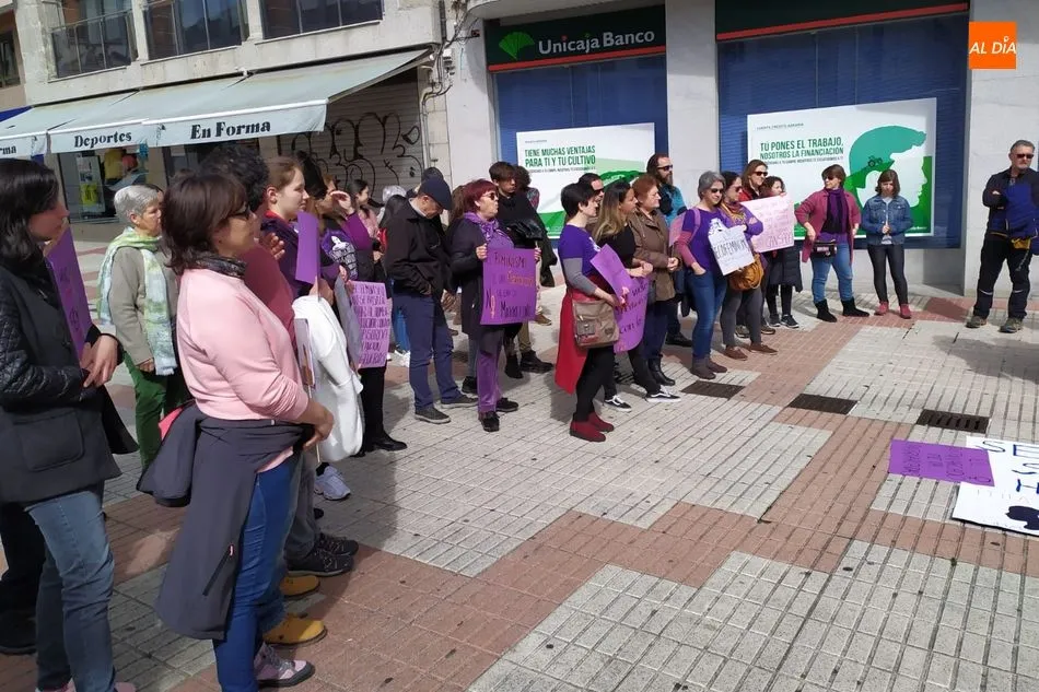 Foto 2 - D&iacute;a Internacional de la Mujer, jornada reivindicativa en las calles de B&eacute;jar