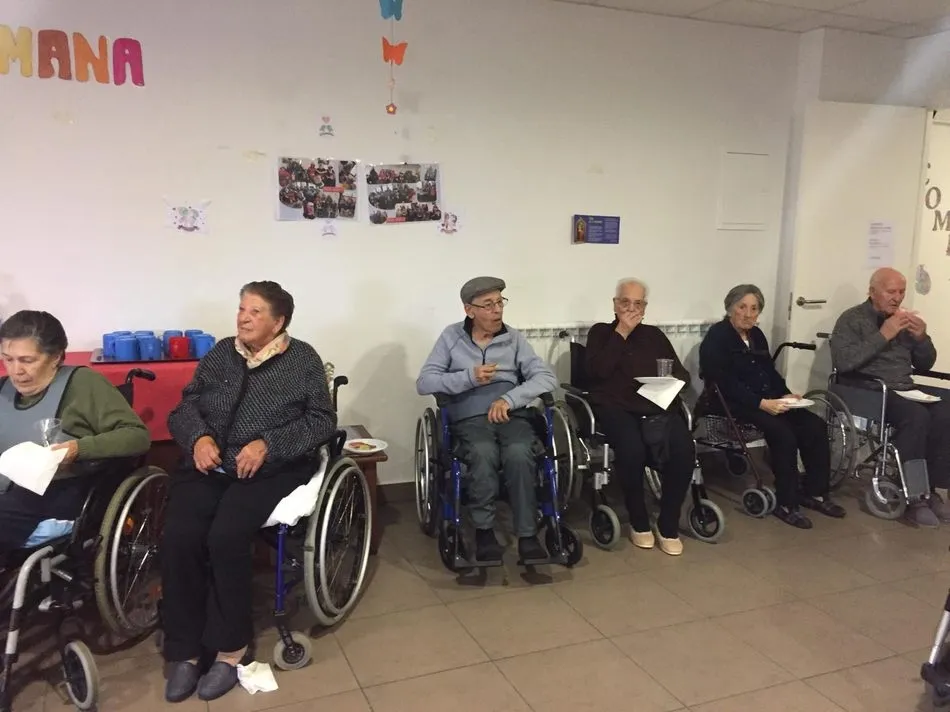 Foto 9 - Mar&iacute;a Alonso cumple sus 100 a&ntilde;os rodeada de su familia en Aldead&aacute;vila  