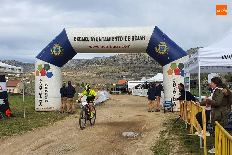 Foto 2 - El Open de Castilla y Le&oacute;n BTT-XCO se celebra con una gran participaci&oacute;n