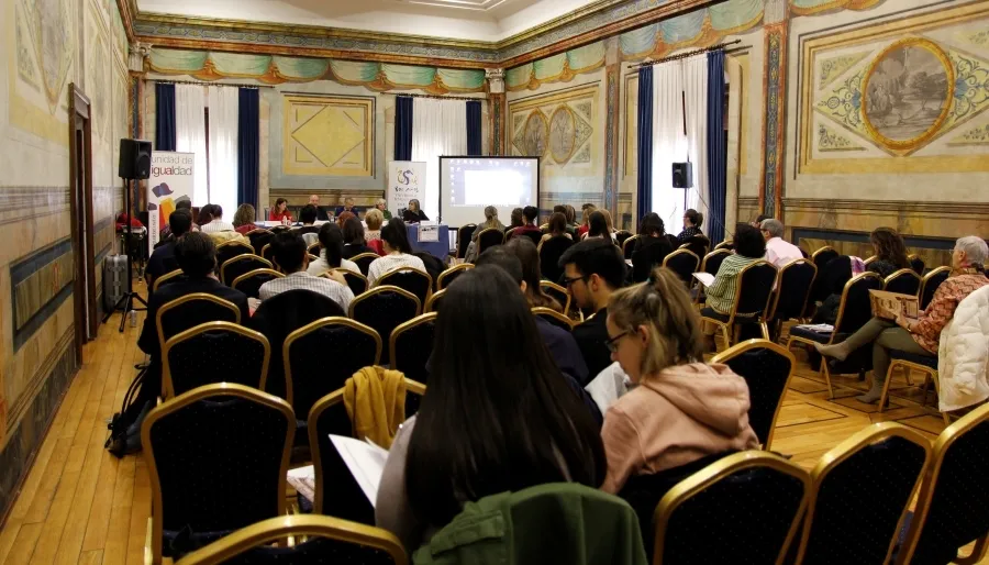 Jornada ‘Mujer, Universidad, Ciencia y Sociedad’ en el colegio Fonseca. Foto de Íñigo Palacios