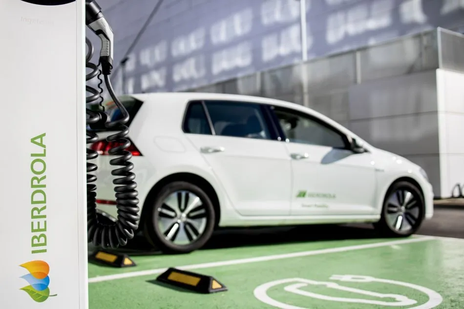 Foto 2 - Iberdrola redobla su apuesta por la movilidad el&eacute;ctrica  