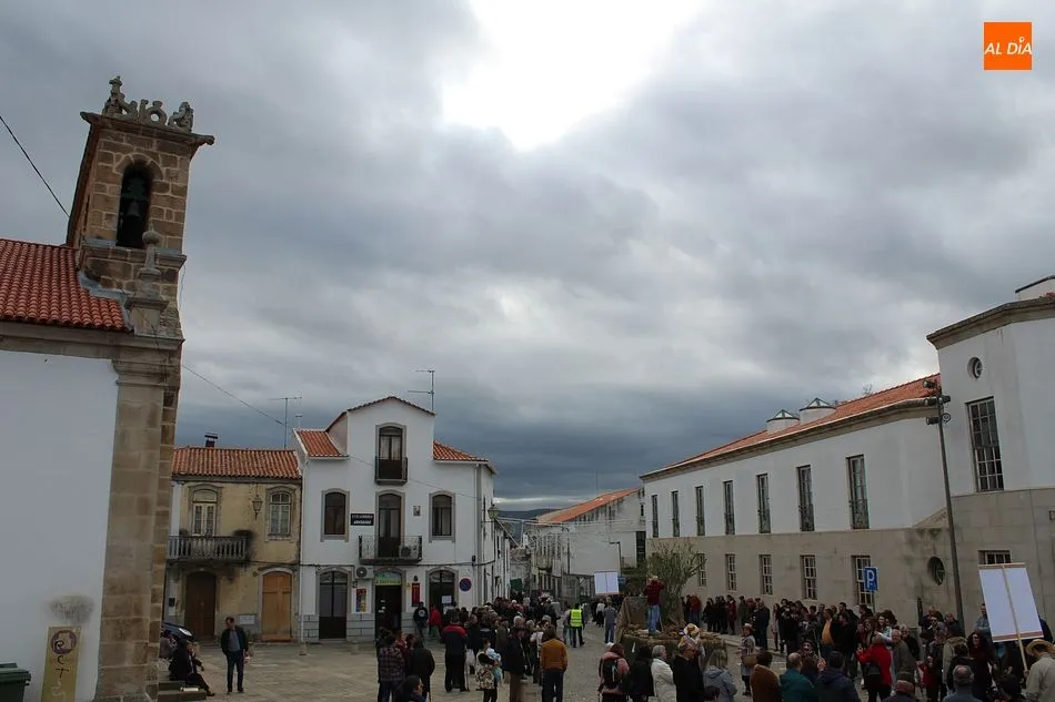 Foto 10 - Homenaje a las tradiciones en el XXXIX desfile etnogr&aacute;fico de Foz C&ocirc;a  