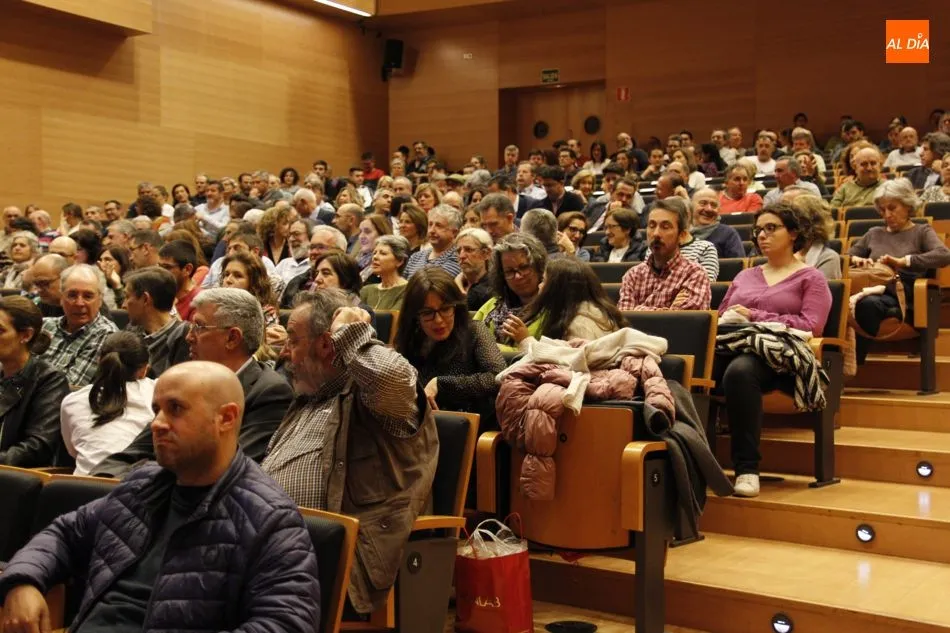 Foto 2 - Salamanca disfruta del estreno de 'Dehesa, el bosque del lince ib&eacute;rico'  