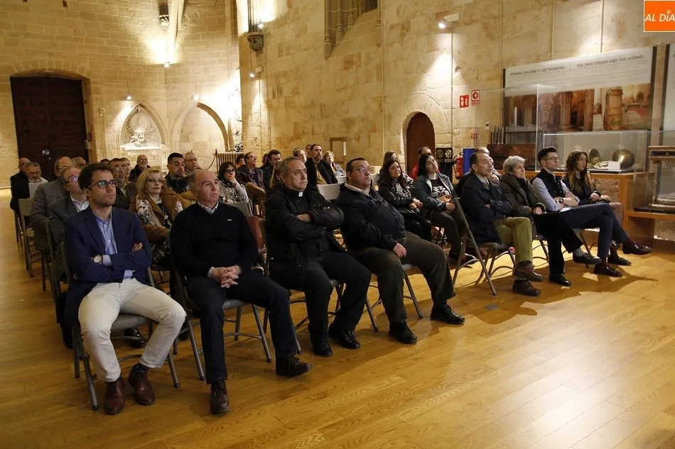 La presentación volvió a contar con el respaldo de multitud de fieles| FOTO: Íñigo Palacios