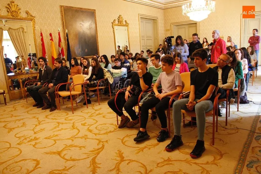 Foto 4 - Escolares de La Milagrosa realizan un mapa literario de la ciudad de Salamanca&nbsp;