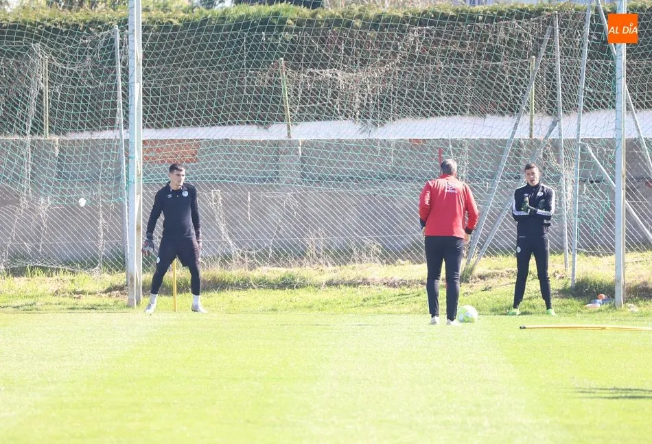 Foto 3 - El Salamanca UDS vuelve al ruedo en el Anexo para alejar los fantasmas del descenso