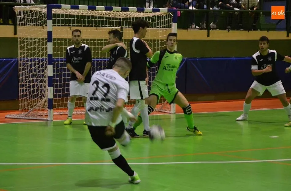 Paralizadas durante 2 semanas todas las competiciones regionales y provinciales de fútbol y...