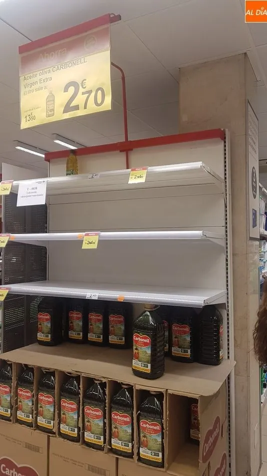 Foto 6 - Segundo d&iacute;a de p&aacute;nico en los supermercados salmantinos  
