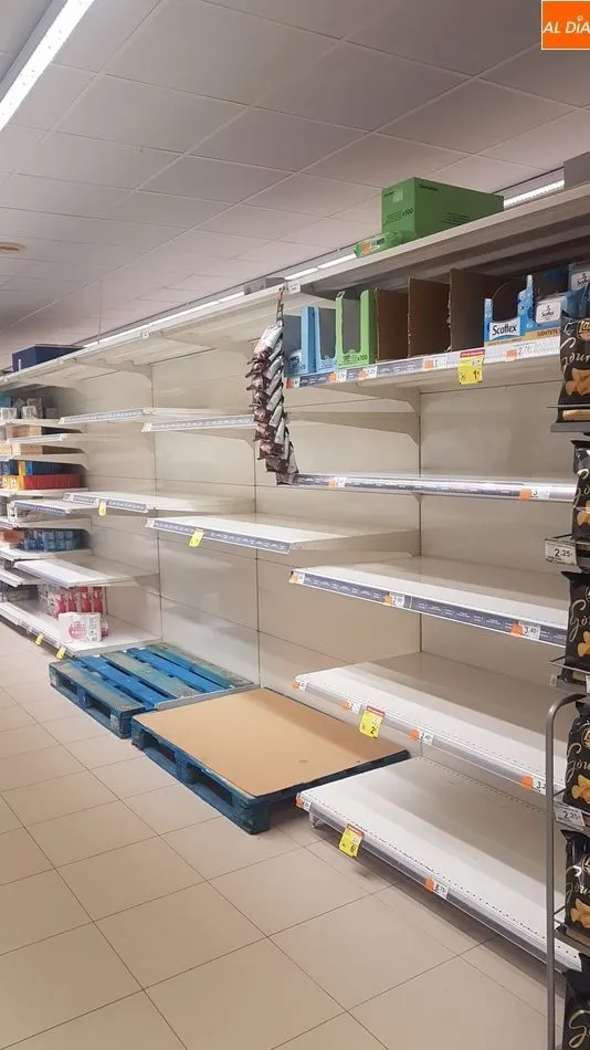 Foto 5 - Segundo d&iacute;a de p&aacute;nico en los supermercados salmantinos  