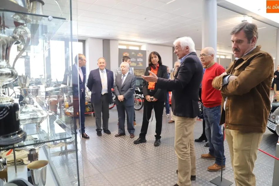 Foto 8 - El Museo de Historia de la Automoci&oacute;n exhibe los trofeos Luciano de Otero L&oacute;pez  