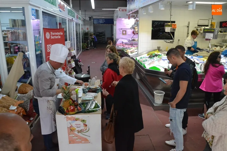 Foto 10 - Cocinamos en el Mercado vuelve a ponerse en marcha tras el par&oacute;n carnavalero  