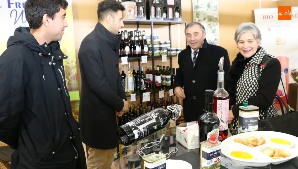 Finalmente la Cámara de Freixo ha decidido suspender la Feria de los Almendros en Flor en prevención para evitar la propagación del coronavirus / CORRAL