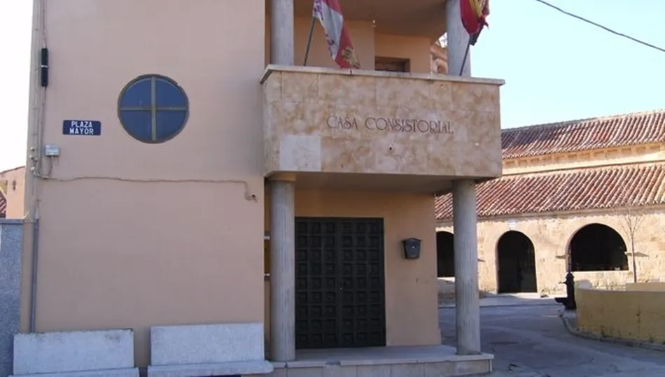 Almenara de Tormes pide guardar cuarentena a las personas llegadas de Madrid al municipio