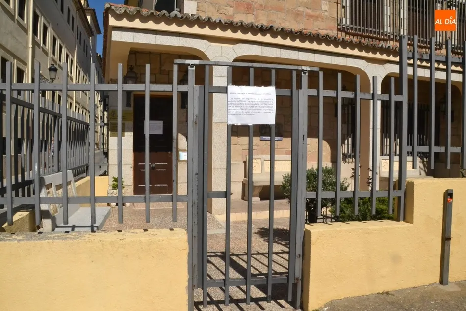 El Centro de Día, cerrado, y las visitas a las residencias, prácticamente suspendidas por...