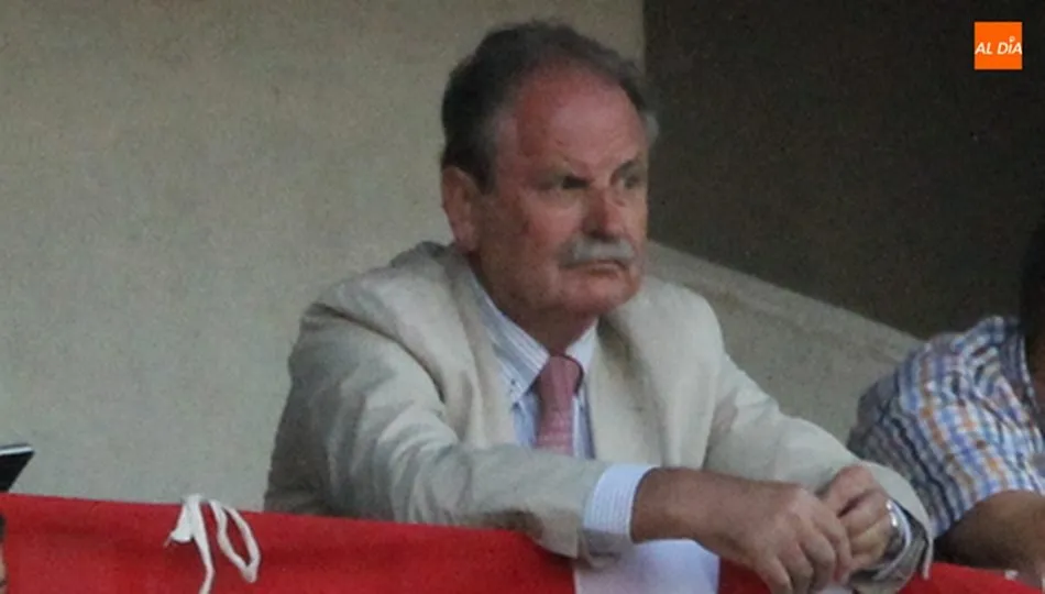 Marcelino Moronta presidiendo una corrida de toros el 16 de agosto en Vitigudino