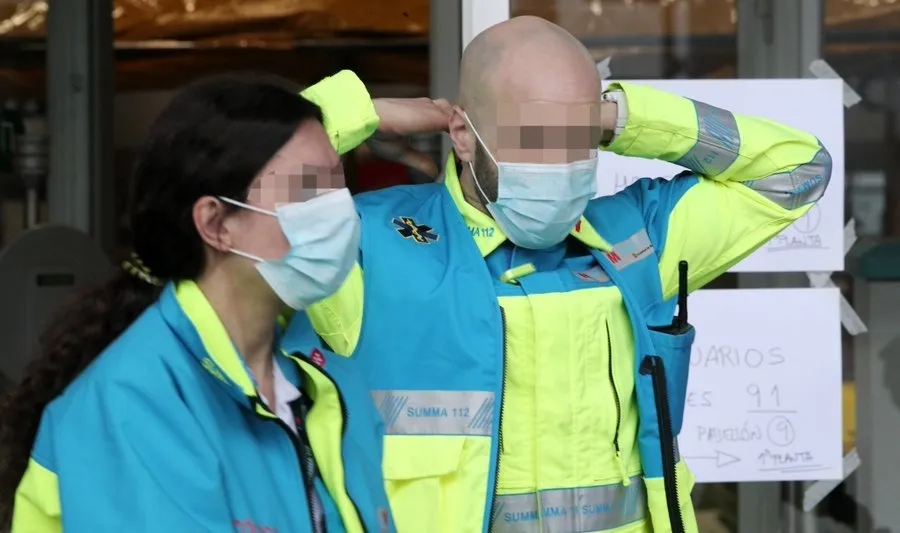 El tiempo medio desde el inicio de los síntomas hasta la recuperación es de unas dos semanas cuando la enfermedad ha sido leve, según los expertos