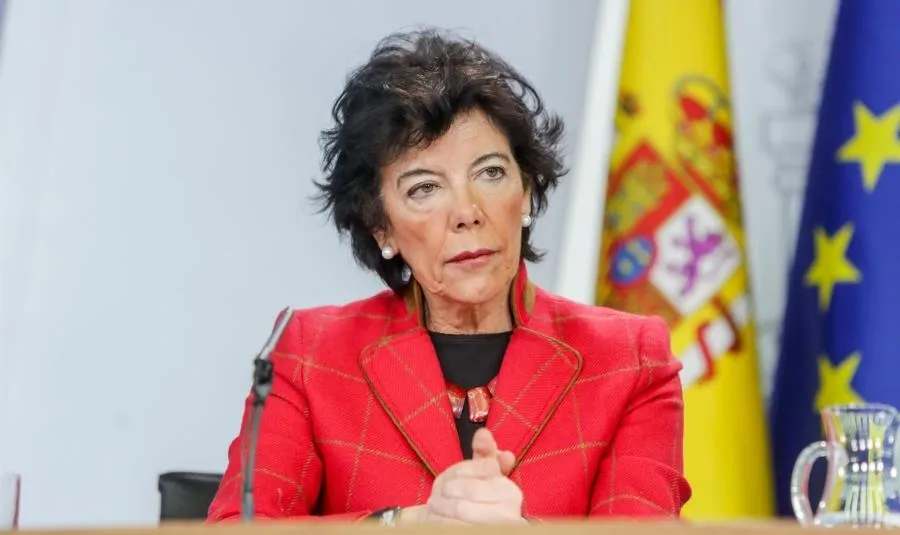 La Ministra de Educación y Formación Profesional, Isabel Celaá. Foto EP