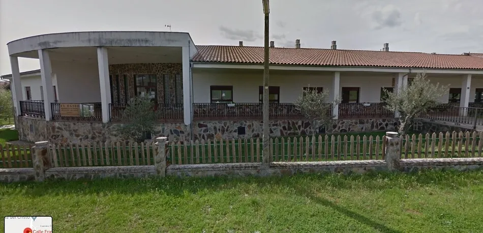 Imagen exterior de la residencia de Robleda