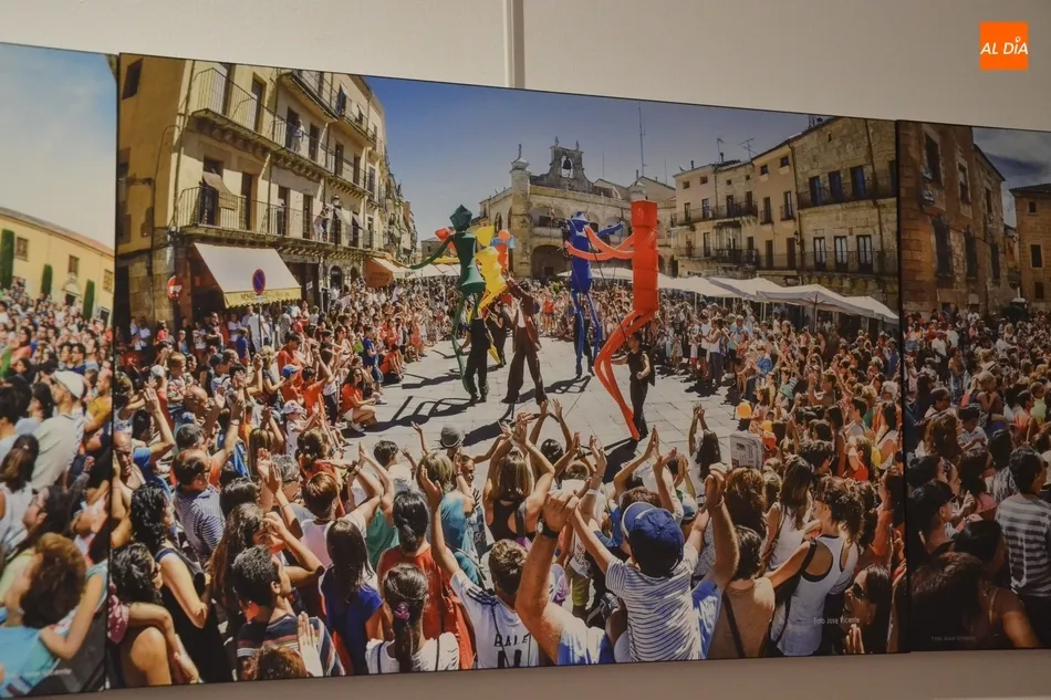 Una de las imágenes de la muestra Invasión Escénica Monumental