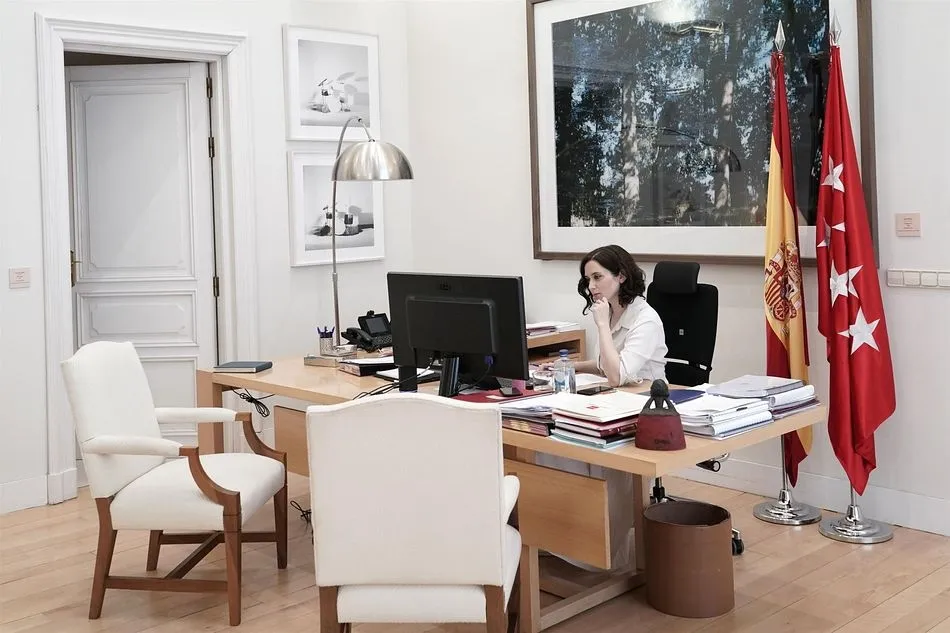 Díaz Ayuso en su despacho el pasado 15 de marzo. Achivo. - COMUNIDAD DE MADRID