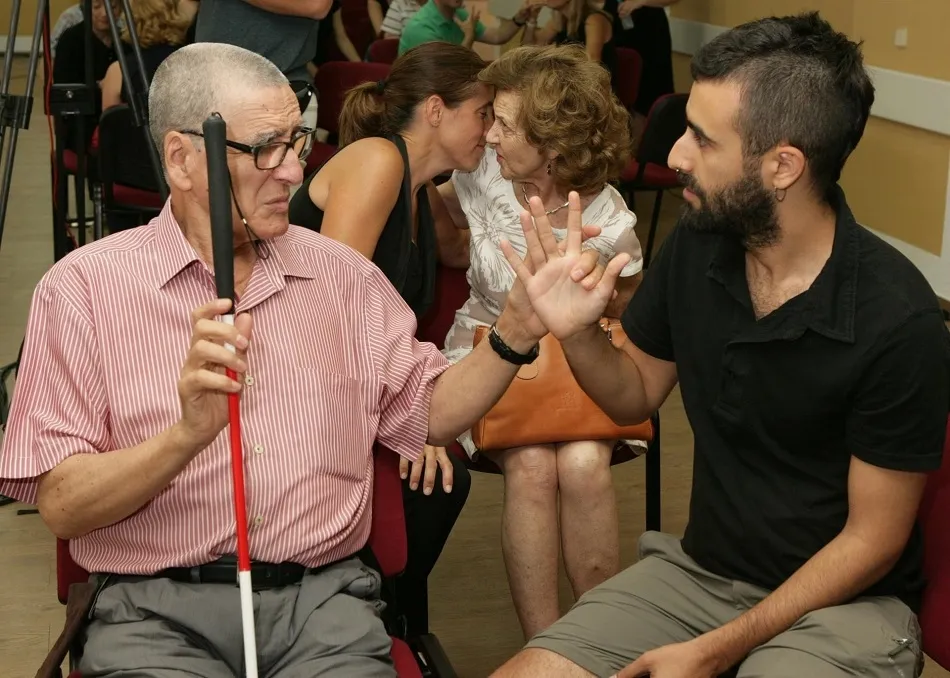 Personas sordociegas | ARCHIVO EP