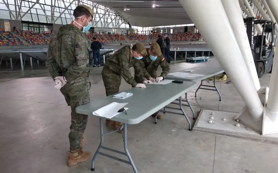 Foto 3 - Militares salmantinos del REI 11 montan en 24 horas la ampliaci&oacute;n del Gregorio Mara&ntilde;&oacute;n de Madrid