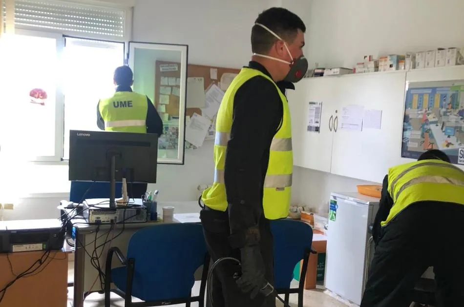 Foto 4 - Efectivos de la Unidad Militar de Emergencias act&uacute;an en residencias de Mir&oacute;briga y comarca  