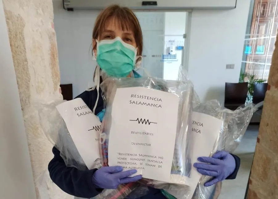 Foto 4 - El grupo de voluntarios &lsquo;Resistencia Salamanca&rsquo; supera las 2.500 pantallas protectoras...